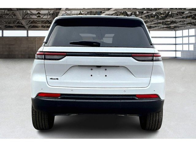 2025 Jeep Grand Cherokee Altitude in Cars & Trucks in Mississauga / Peel Region - Image 4