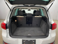 Anti-Lock Brakes;Driver Air Bag;Fog Lights;Passenger Air Bag;Security System;Side Air Bag;Traction C... (image 5)