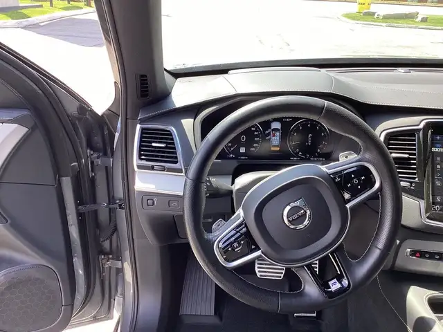 2019 Volvo XC90 in Cars & Trucks in Mississauga / Peel Region - Image 11