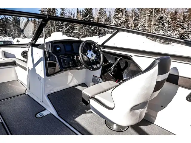 2025 Yamaha AR 195 in Powerboats & Motorboats in Québec City - Image 16