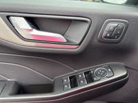 THE PRICE YOU SEE, PLUS GST. GUARANTEED! APPLE CARPLAY/ANDROID AUTO COMPATABLE! 2.5 LITER HYBRID ENG... (image 4)