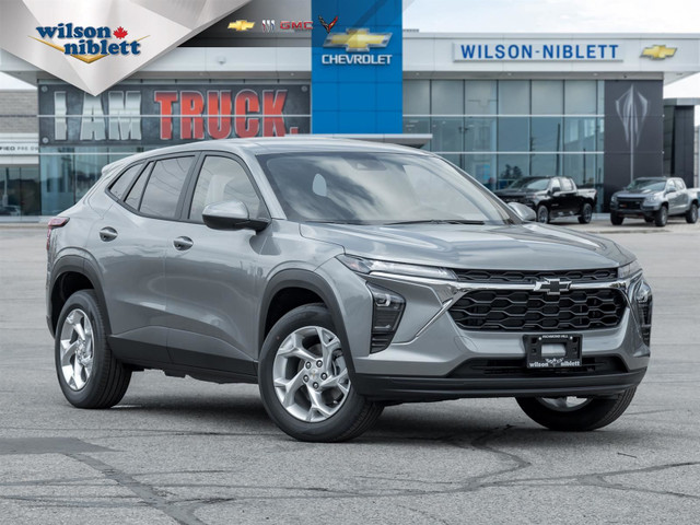2025 Chevrolet Trax LS- Black-Out Pkg in Cars & Trucks in Markham / York Region