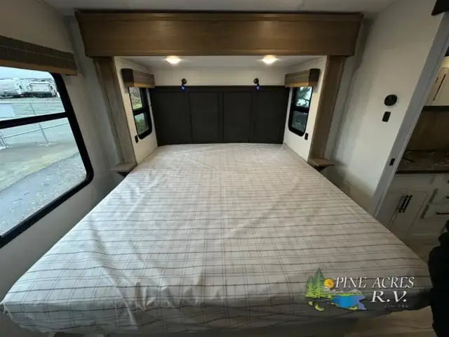 2025 Dutchmen RV Astoria 2913FK in Travel Trailers & Campers in Truro - Image 51