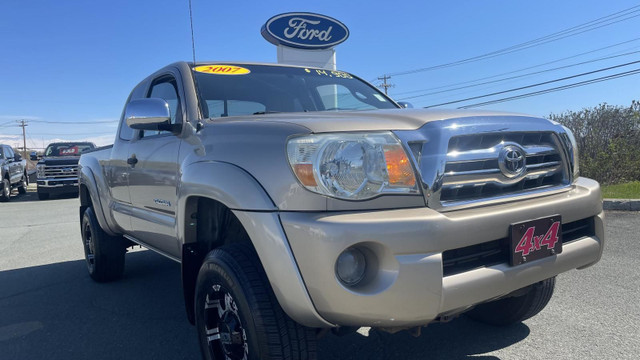 2007 Toyota Tacoma ACCESS CAB V6 AUTO in Cars & Trucks in Bathurst