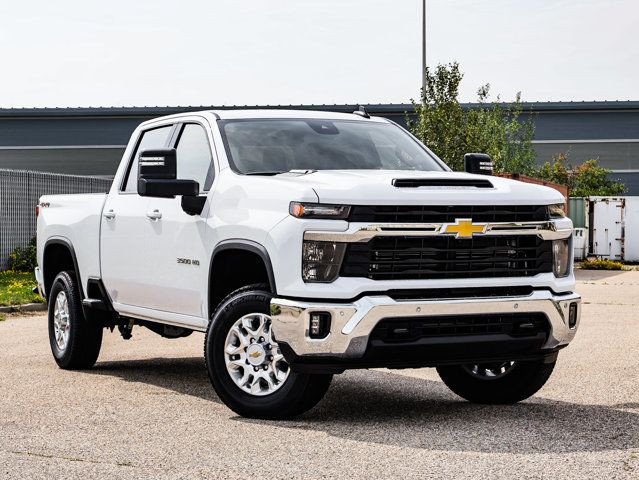 2025 Chevrolet Silverado 3500HD LT in Cars & Trucks in Strathcona County - Image 2