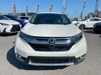 Le Honda CR-V Touring 2018 est un VUS compact haut de gamme qui se distingue par son design moderne,... (image 6)