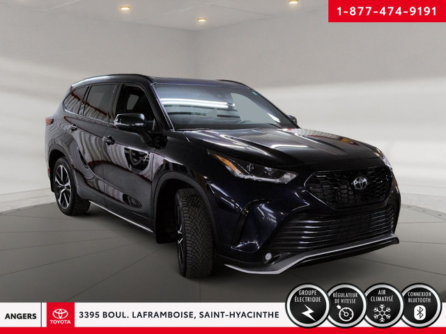2022 Toyota Highlander in Cars & Trucks in Saint-Hyacinthe - Image 3