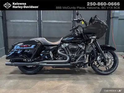 WAS $32,990 NOW $26,995 Doc Fee $499 Plus Tax WE ARE EXCITED TO OFFER THIS: 2017 Road Glide Special...