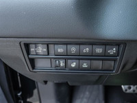 2023 Toyota Tundra Limited 4x4 CrewMax with TRD Off Road Package – Key Features & Options:Performanc... (image 8)