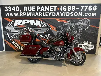 2009 Harley-Davidson Electra Glide Classic FLHTC Electra Glide 2009 - Peinture et chrome super clean...