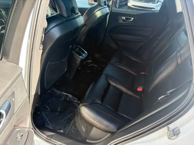 2019 Volvo XC60 Momentum T6 AWD Hail Sale in Cars & Trucks in Calgary - Image 24