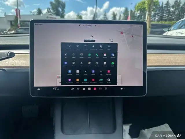 2023 Tesla Model 3 Long Range in Cars & Trucks in Abbotsford - Image 17