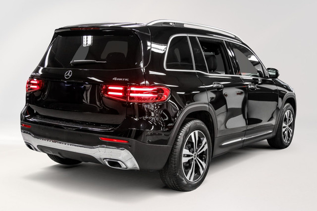 2025 Mercedes-Benz GLB 250 4MATIC ** Spacious Compact SUV ** Mul in Cars & Trucks in City of Montréal - Image 4