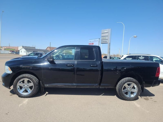 2012 Ram 1500 Sport - Bluetooth - SiriusXM - Fog Lamps in Cars & Trucks in Lethbridge - Image 2