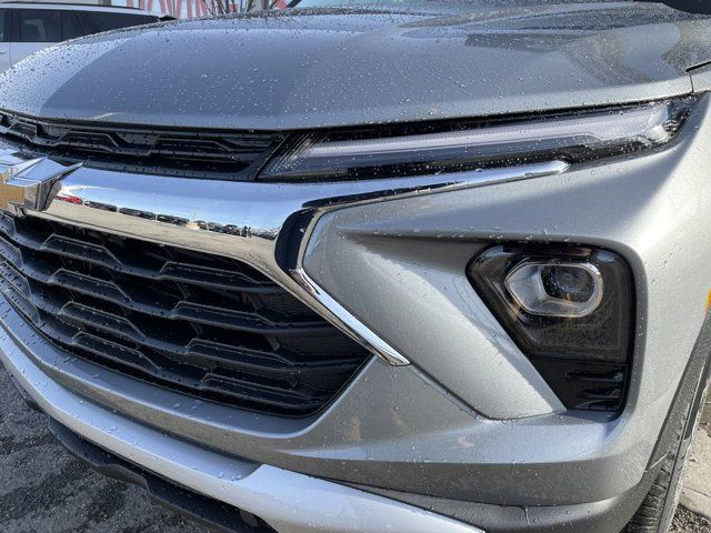 2025 Chevrolet Trailblazer LT in Cars & Trucks in Calgary - Image 3