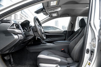 TOYOTA inspection can be arranged upon request! Highlighted Vehicle Features: HEATED SEATS,APPLE CAR... (image 9)