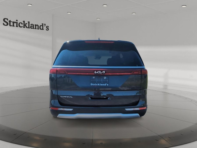 2024 KIA CARNIVAL LX in Cars & Trucks in Stratford - Image 4