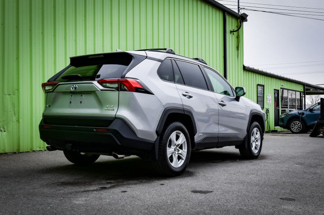 2021 Toyota RAV4 Hybrid XLE • SUNROOF • PWR LIFTGATE • HEATED SE in Cars & Trucks in Kingston - Image 3