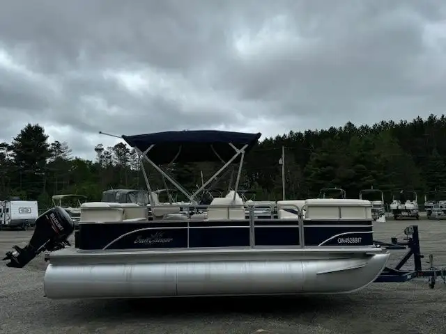2014 18' SUNCHASER PONTOON 40HP 4-STROKE - 60 HOURS! in Powerboats & Motorboats in Peterborough - Image 7