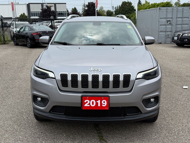 2019 Jeep Cherokee North AWD | Blind spots | Push Start | Backup in Cars & Trucks in City of Toronto - Image 3