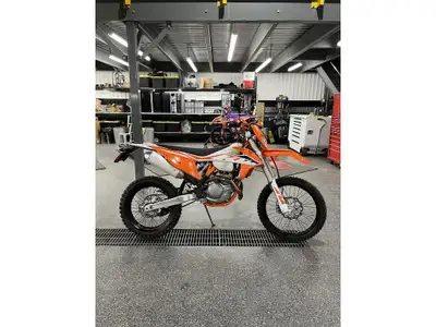2023 KTM 500 EXC-F Les photos peuvent être à titre indicatif et sans inscription. Les promotions en...
