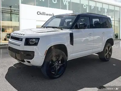 This Land Rover Defender delivers a Intercooled Turbo Gas/Electric I-6 3.0 L/183 engine powering thi...