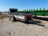 2004 NEW IDEA 3732 MANURE SPREADER