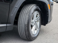 Heated Seats, Heated Steering Wheel, Adaptive Cruise Control, Remote Start, Blind Spot Detection! Co... (image 6)
