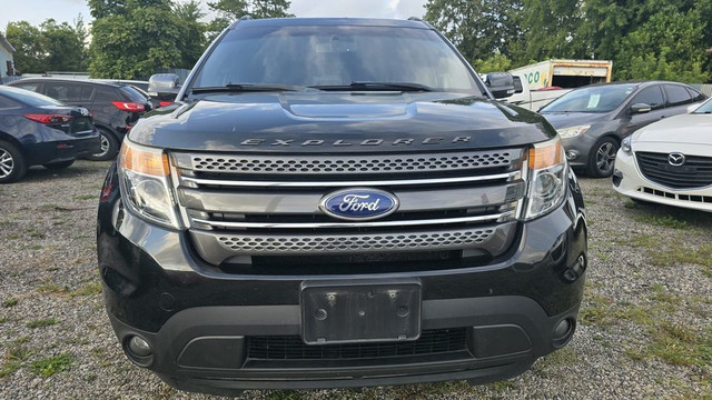 2015 Ford Explorer XLT in Cars & Trucks in London - Image 2