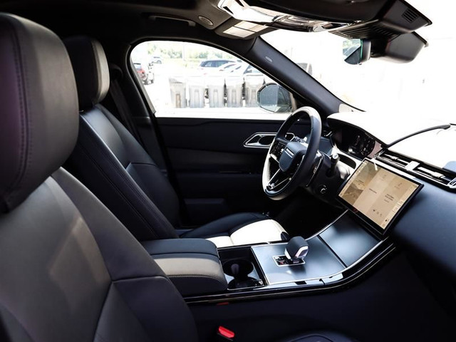2024 Land Rover Range Rover Velar P250 Dynamic SE in Cars & Trucks in Oshawa / Durham Region - Image 4