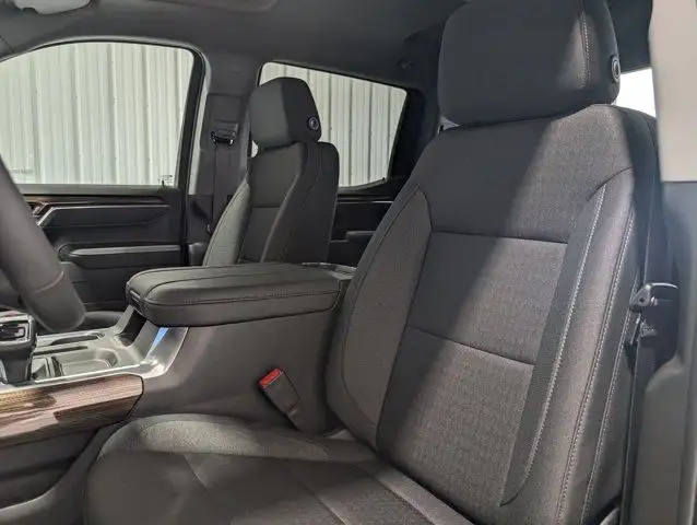 2025 Chevrolet Silverado 1500 LT- Trailering Pkg - Protection dans Autos et camions dans Barrie - Image 30