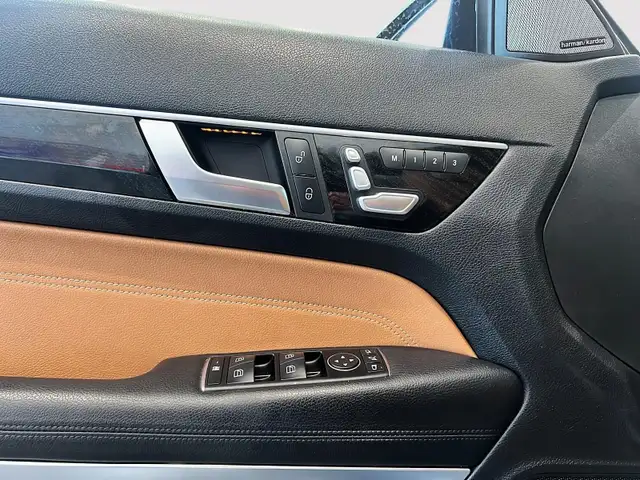 2016 Mercedes-Benz E400 Cabriolet in Cars & Trucks in Calgary - Image 13