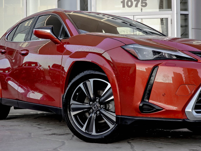 2024 Lexus UX 250h| Luxury Pkg| AWD|| Orange Ext in Cars & Trucks in City of Toronto - Image 3