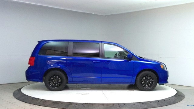 2020 Dodge Grand Caravan GT in Cars & Trucks in Lethbridge - Image 2