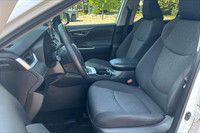 FINANCE OR LEASE PURCHASE PRICE: $31,300 + HST + Finance/Lease Fee + Licensing CASH PRICE: $33,300 +... (image 8)