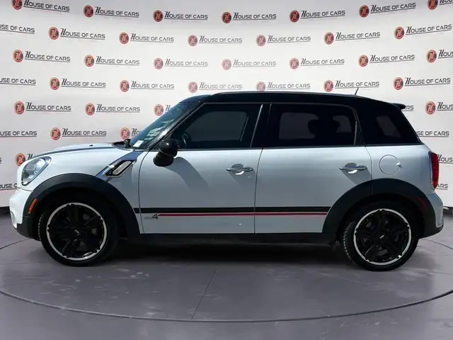 2012 MINI Cooper Countryman S ALL4 / Sunroof / Heated Seats in Cars & Trucks in Calgary - Image 3