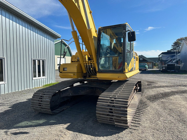 2018 Komatsu PC210LC-11 Excavatrice Pelle mécanique in Heavy Equipment in Victoriaville - Image 3