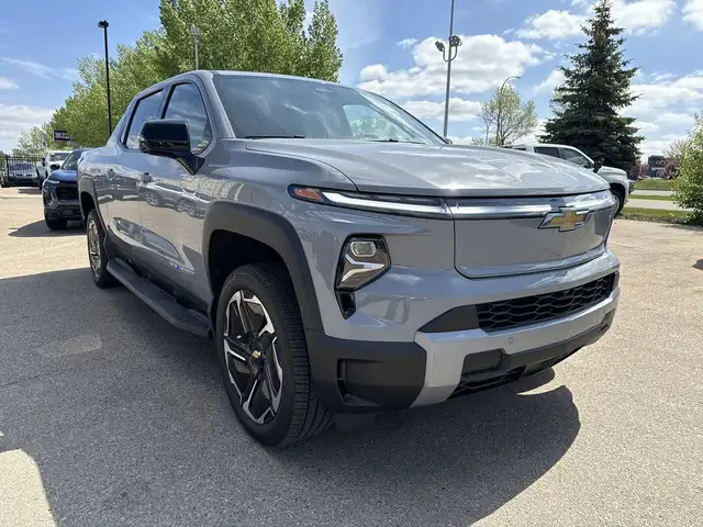 2025 Chevrolet Silverado EV Extended Range LT in Cars & Trucks in Edmonton - Image 12