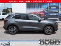 Le Ford Escape 2023 en version de base avec l'ensemble Premium combine l'accessibilité de l'entrée d... (image 3)