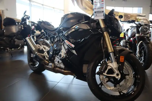 2025 BMW S 1000 R Sport in Other in Edmonton - Image 2
