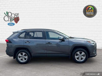 - ACCIDENT FREE - HEATED CLOTH SEATS - HEATED STEERING WHEEL - APPLE CAR PLAY & ANDROID AUTO - LANE... (image 6)