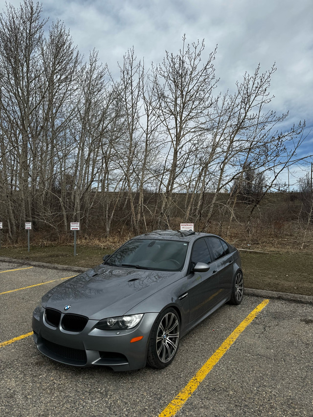 2009 BMW M3 Basic in Cars & Trucks in Calgary