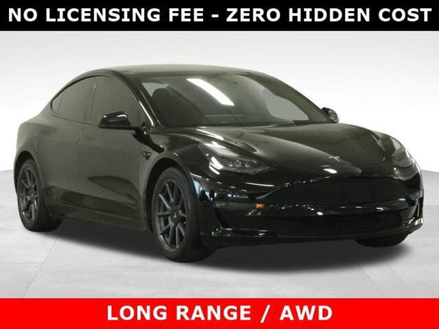 Tesla Model 3 2023 in Cars & Trucks in Markham / York Region