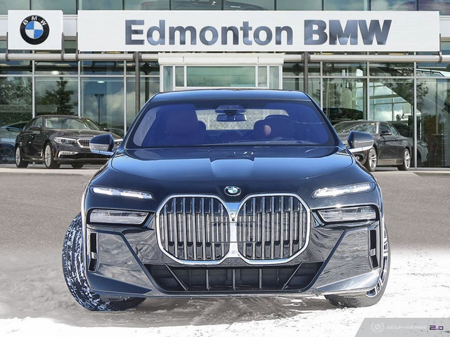  2023 BMW 760I xDrive Sedan in Cars & Trucks in Edmonton - Image 2