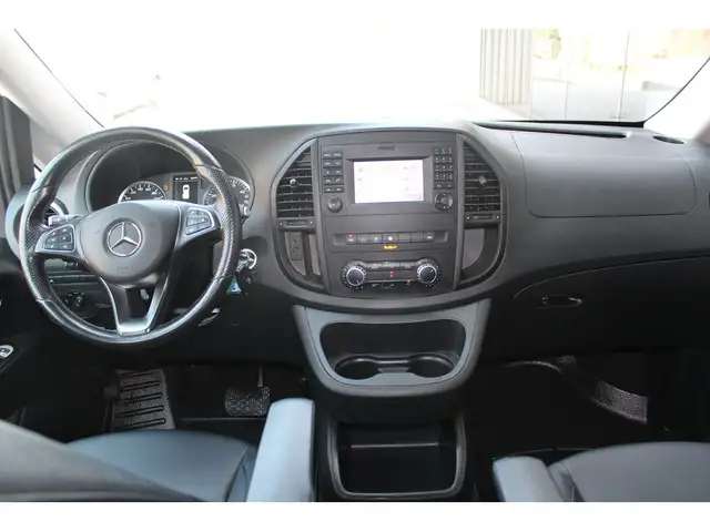 2018 Mercedes-Benz Metris Passenger Van 8 PASSENGERS - LEATHER dans Autos et camions dans Ville de Toronto - Image 17