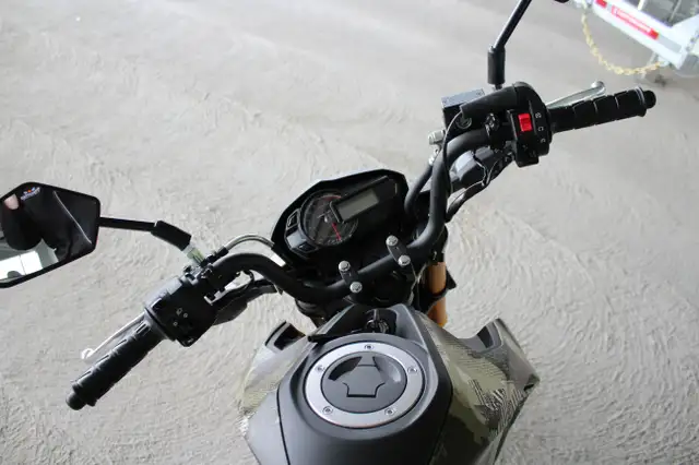 2025 Kawasaki Z125 PRO in Scooters & Pocket Bikes in Trenton - Image 3