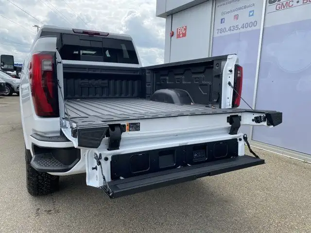 2025 GMC Sierra 3500HD Crew Cab Denali Ultimate in Cars & Trucks in Edmonton - Image 6