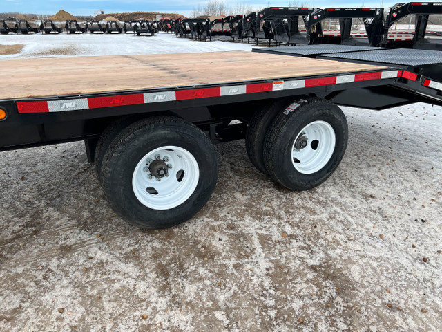 2025 SWS 26' Gooseneck Trailer (2) 10K Axles in Heavy Equipment in Edmonton - Image 3
