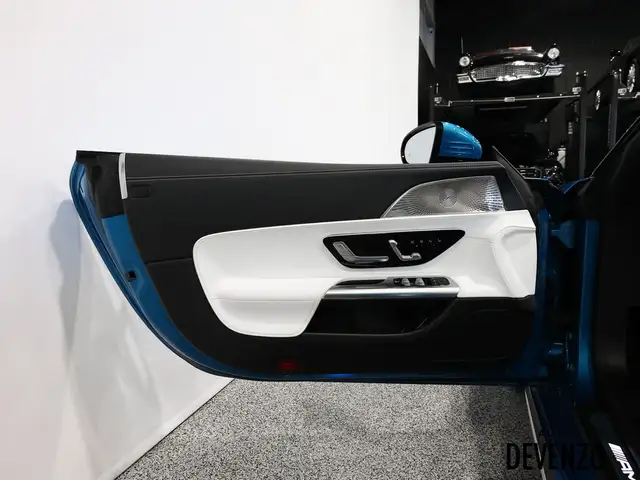 2022 Mercedes-Benz SL-Class AMG SL63 Roadster 577hp Hyper Blue M in Cars & Trucks in Laval / North Shore - Image 14