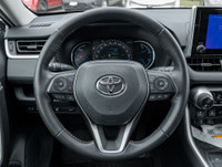Recent Arrival!Sunroof, Clean Car fax Report and Accident free, One Owner, All The Right Options, Pr... (image 5)